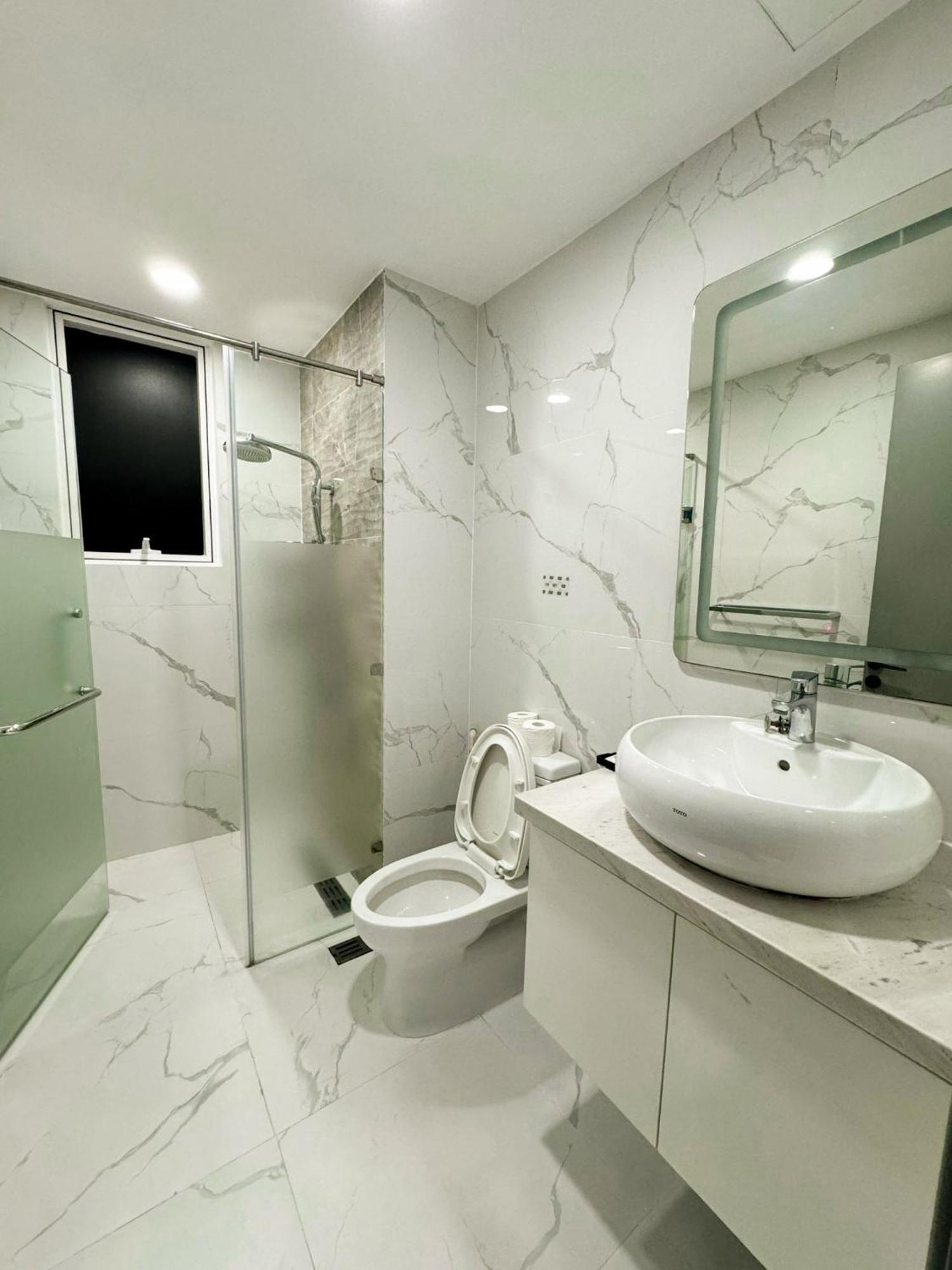 Cityview - Sunrise Quan 7 *